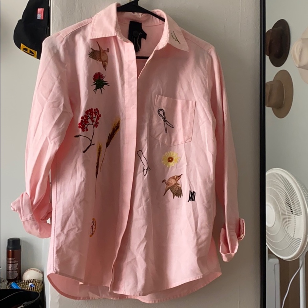 Bernhard Willhem pink embroidered button up